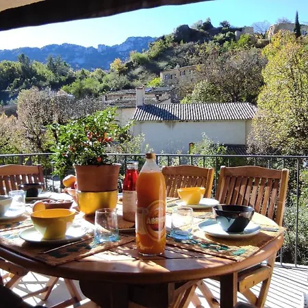 Maison En Drome Provencale Holiday home *
